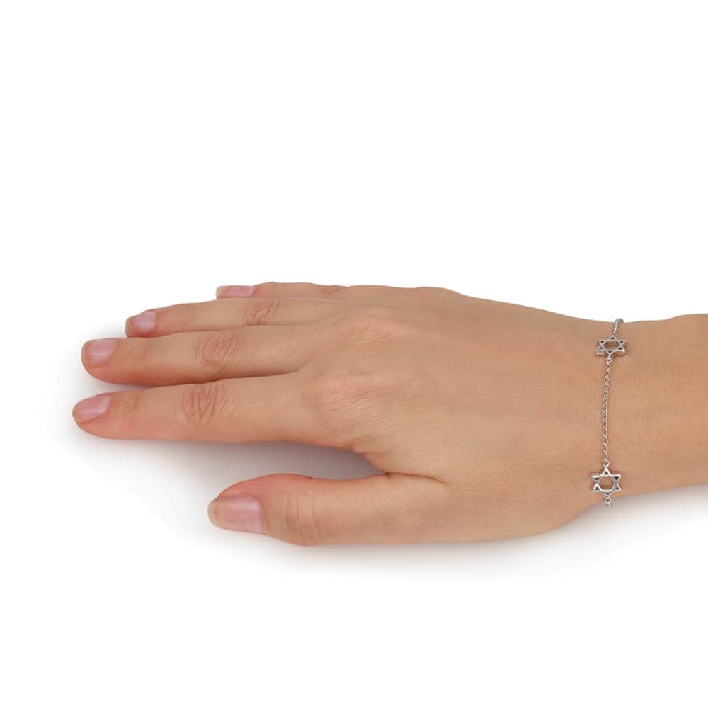 Delicate three Star of David Jewish bracelet for women